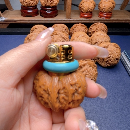 文玩核桃吊坠陈*肥元宝火