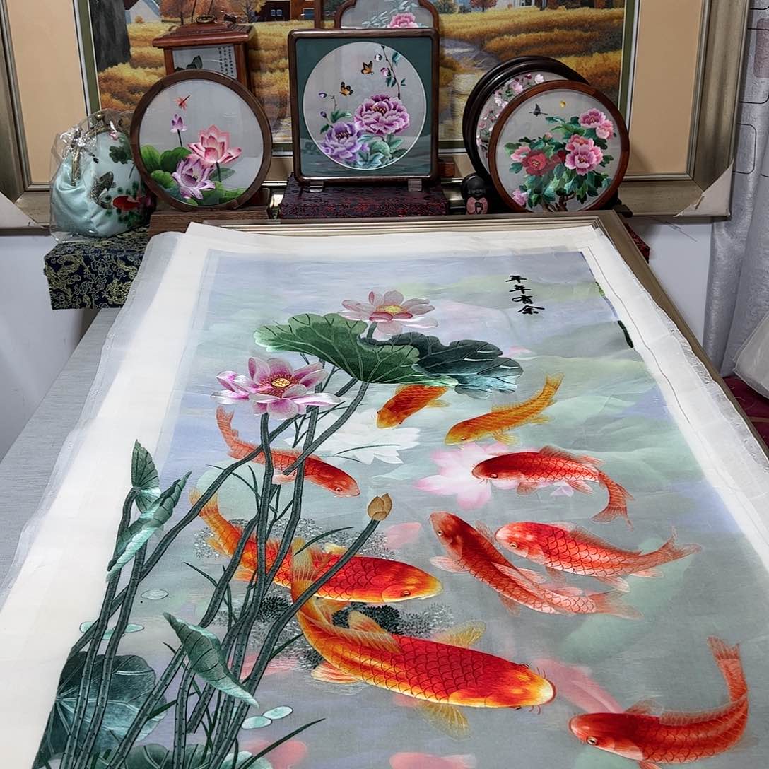 刺绣环****人纯手工刺绣画