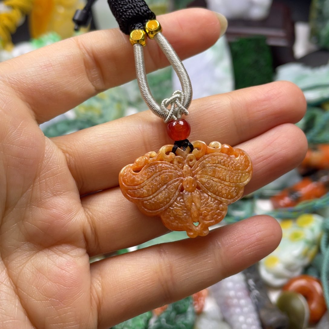 翡翠颈饰未镶嵌用****6牌子