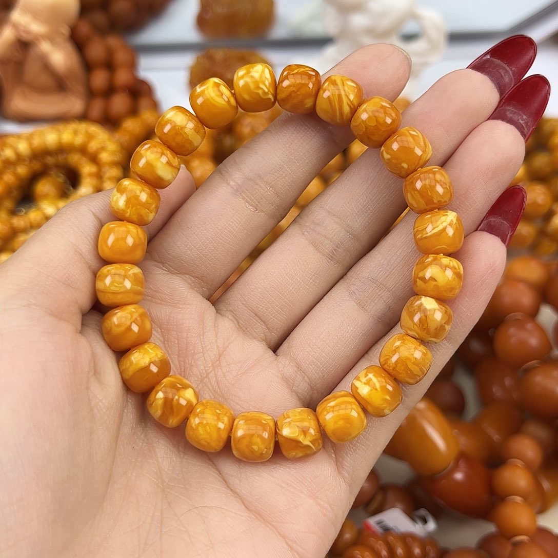 琥珀颈饰未镶嵌糊**涂蜜蜡