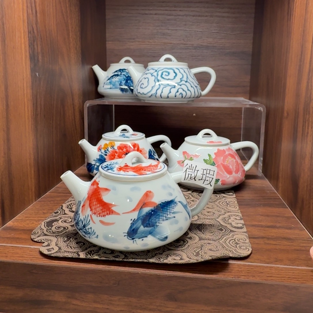 釉下手绘茶具微瑕