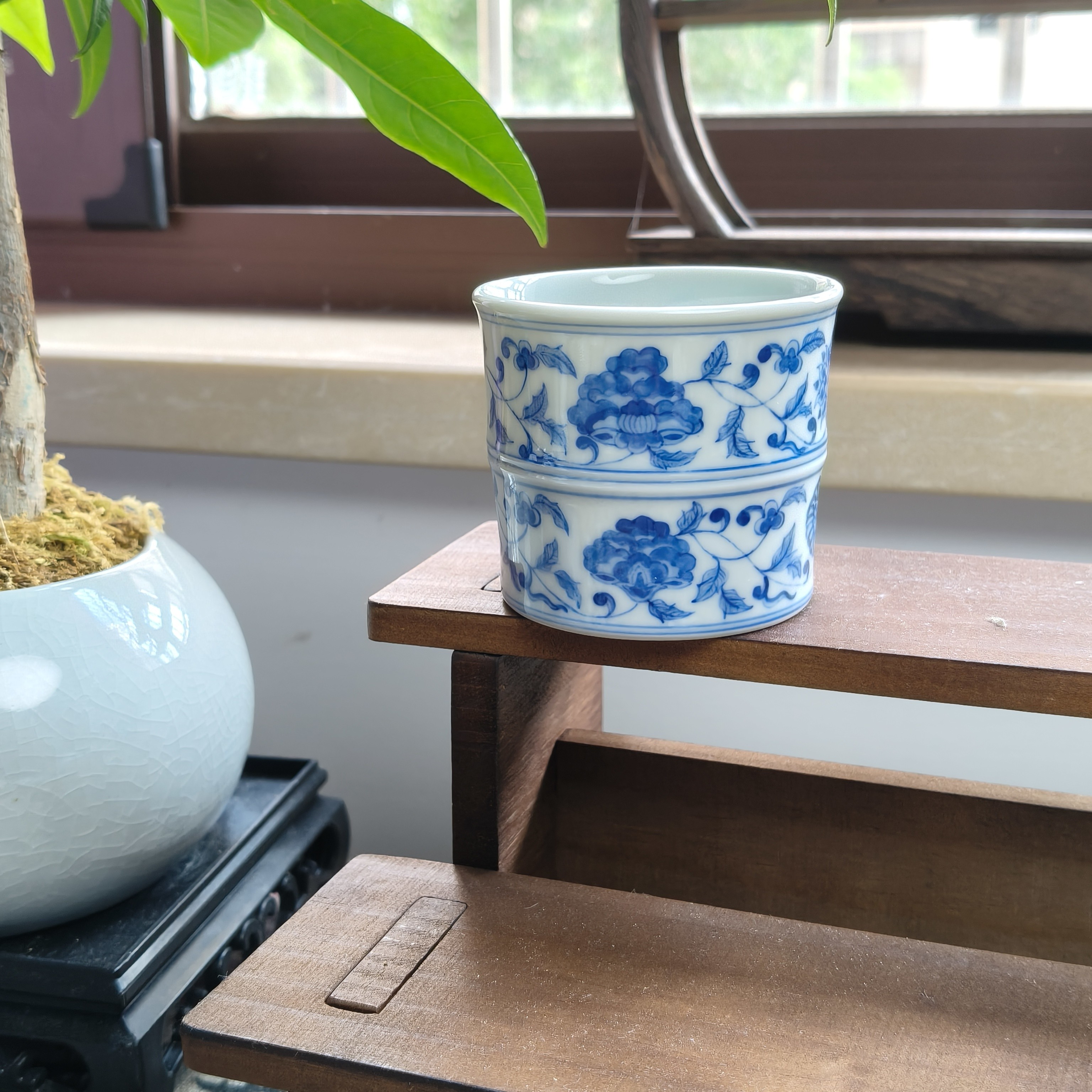 手绘柴窑青花缠枝花卉竹节杯（口径6高度5.4容量70）茶杯陶瓷