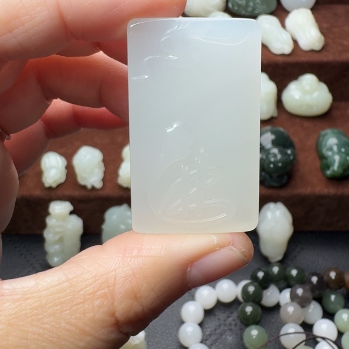 好***安和田玉未镶嵌挂件