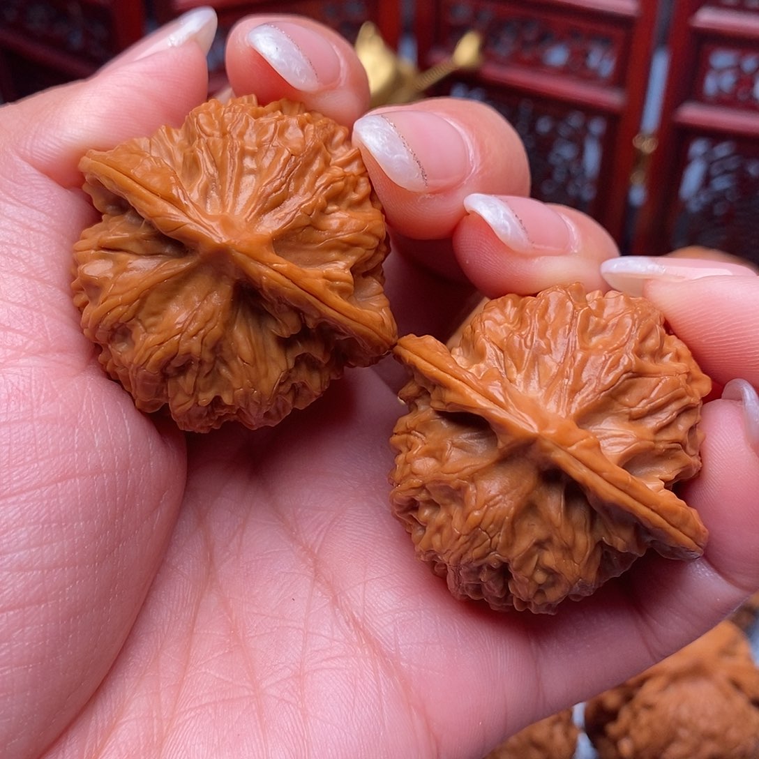 文玩核桃把件毕业金麒麟40全品