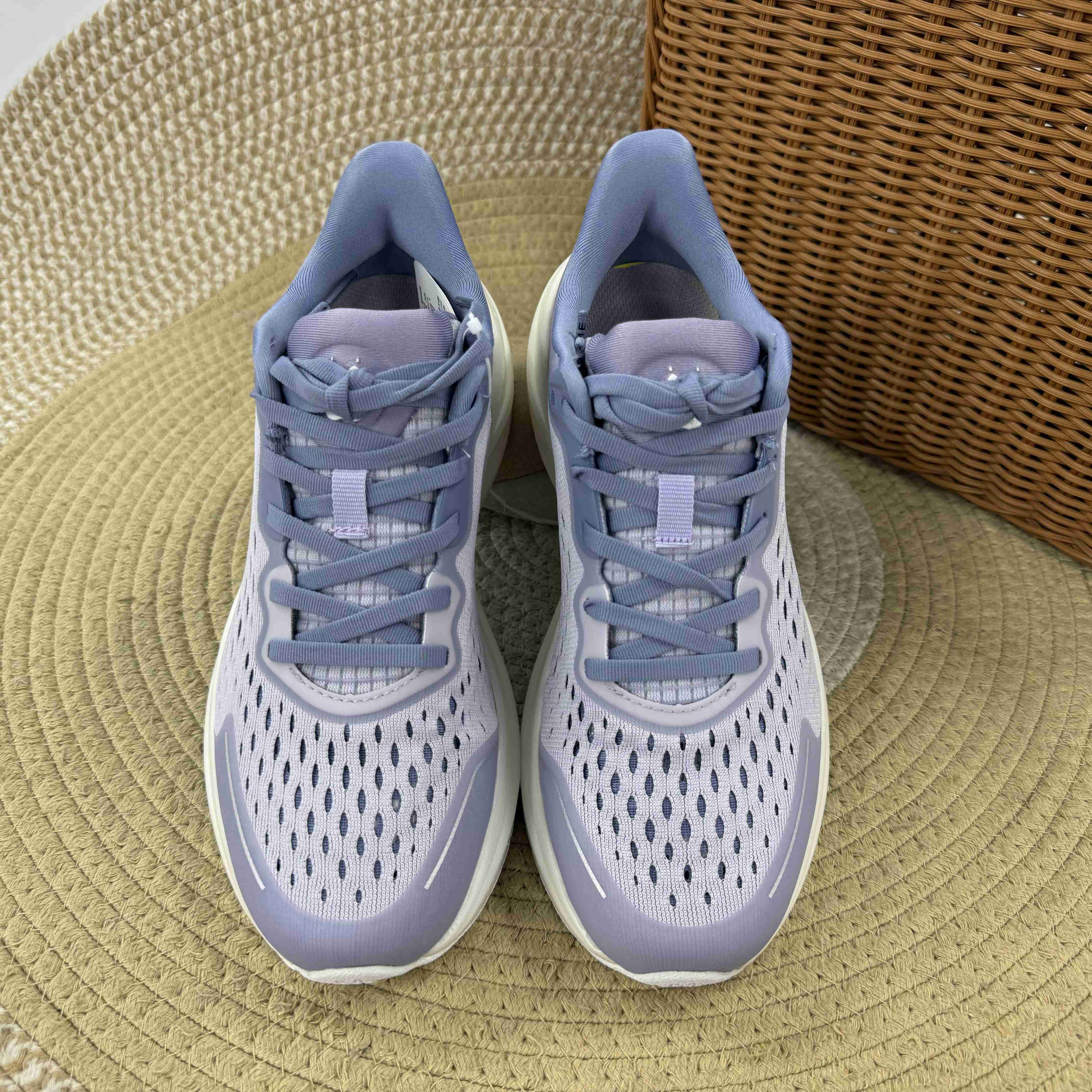 D891(偏小一码）男女鞋 夏季低帮系带网面轻便舒适休闲运动鞋1仓