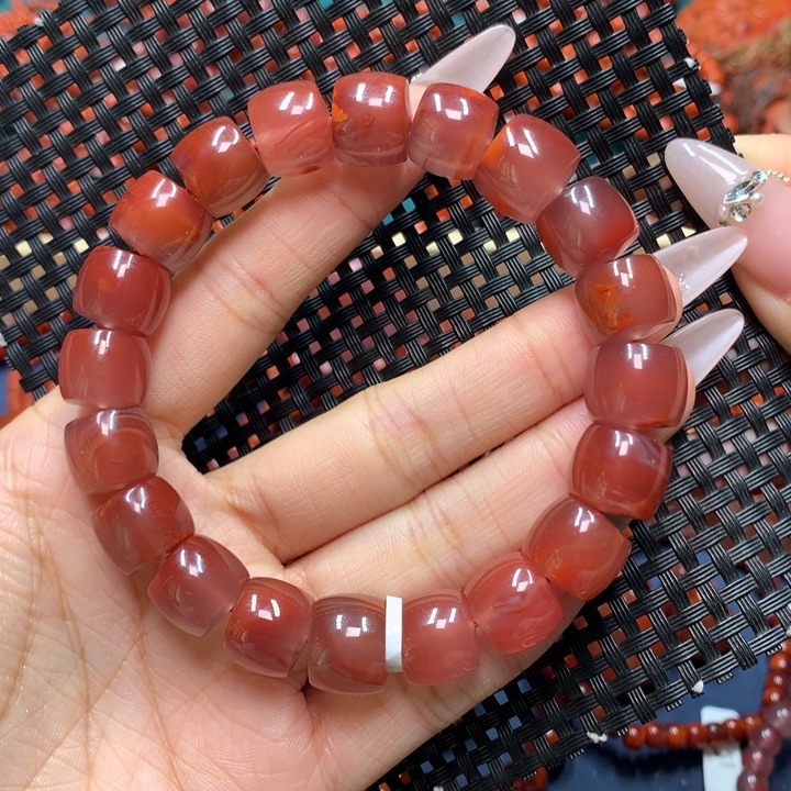 南红玛瑙手串未镶嵌12mm