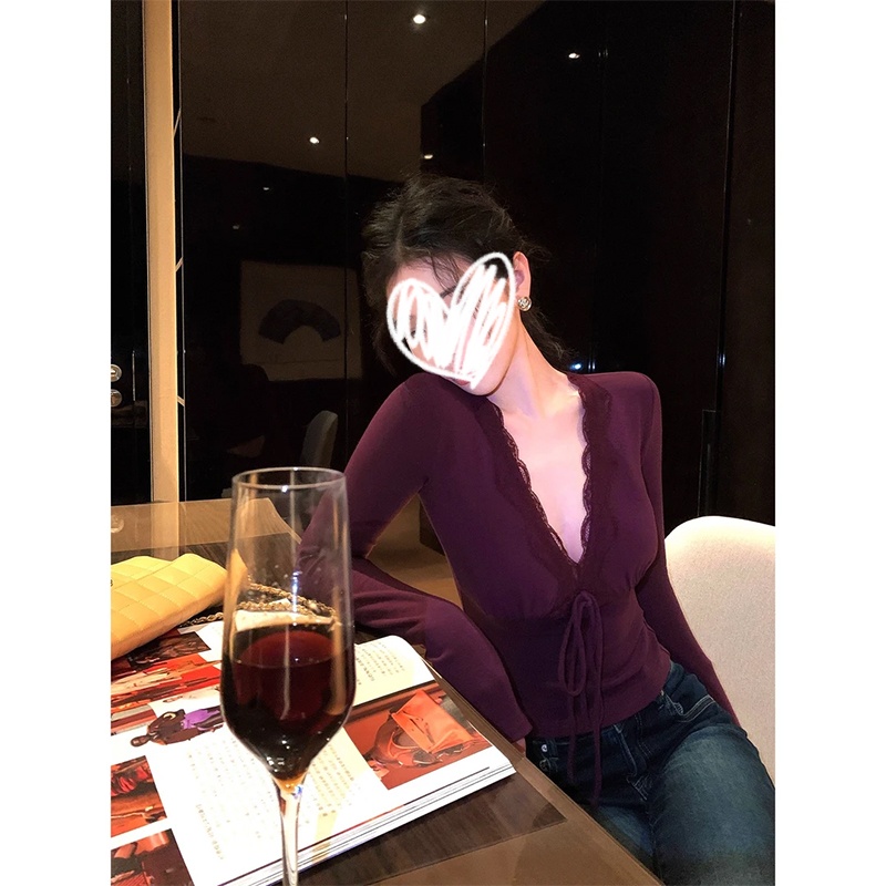 梦优莱网红洋气炸街蕾丝边内搭长袖T恤女装秋冬季修身显瘦打底衫