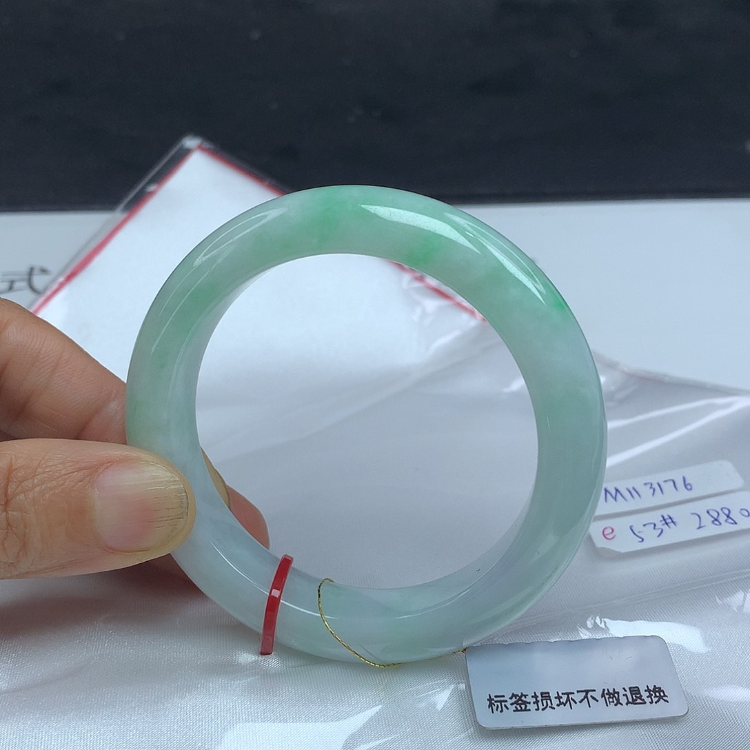 翡翠手镯未镶嵌53圈3176