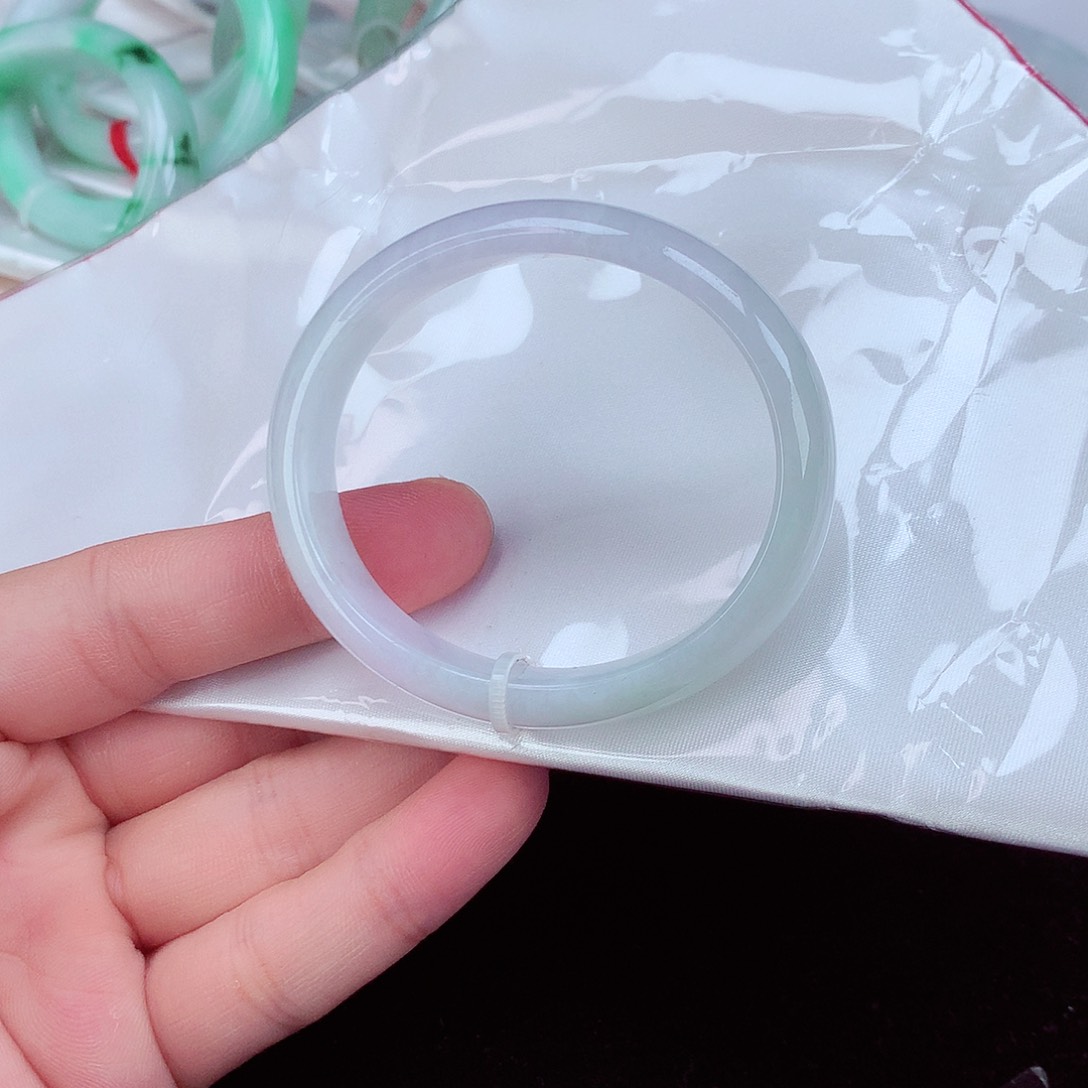 翡翠未镶嵌手镯翡翠