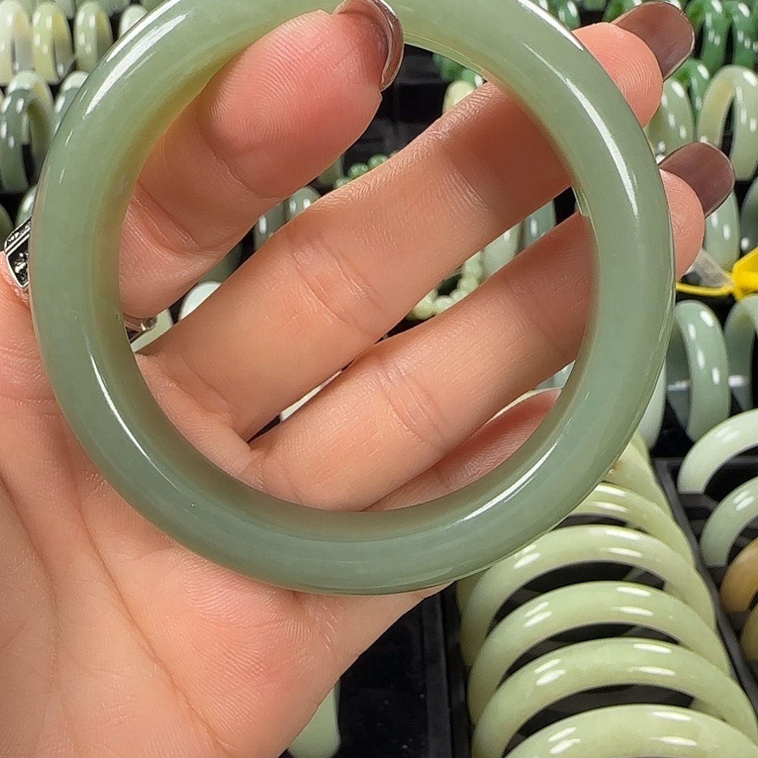 和田玉未镶嵌手镯57.3