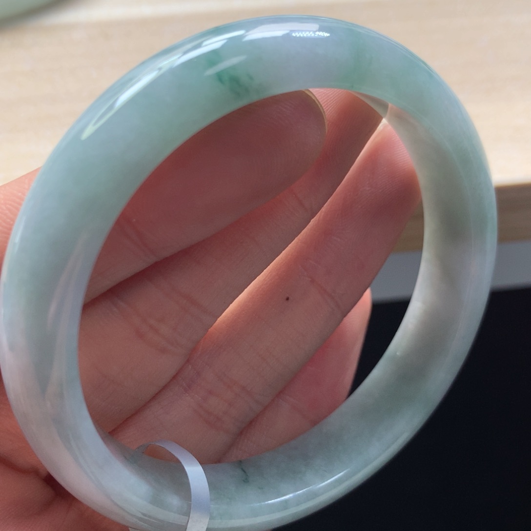 未镶嵌手镯翡翠手镯