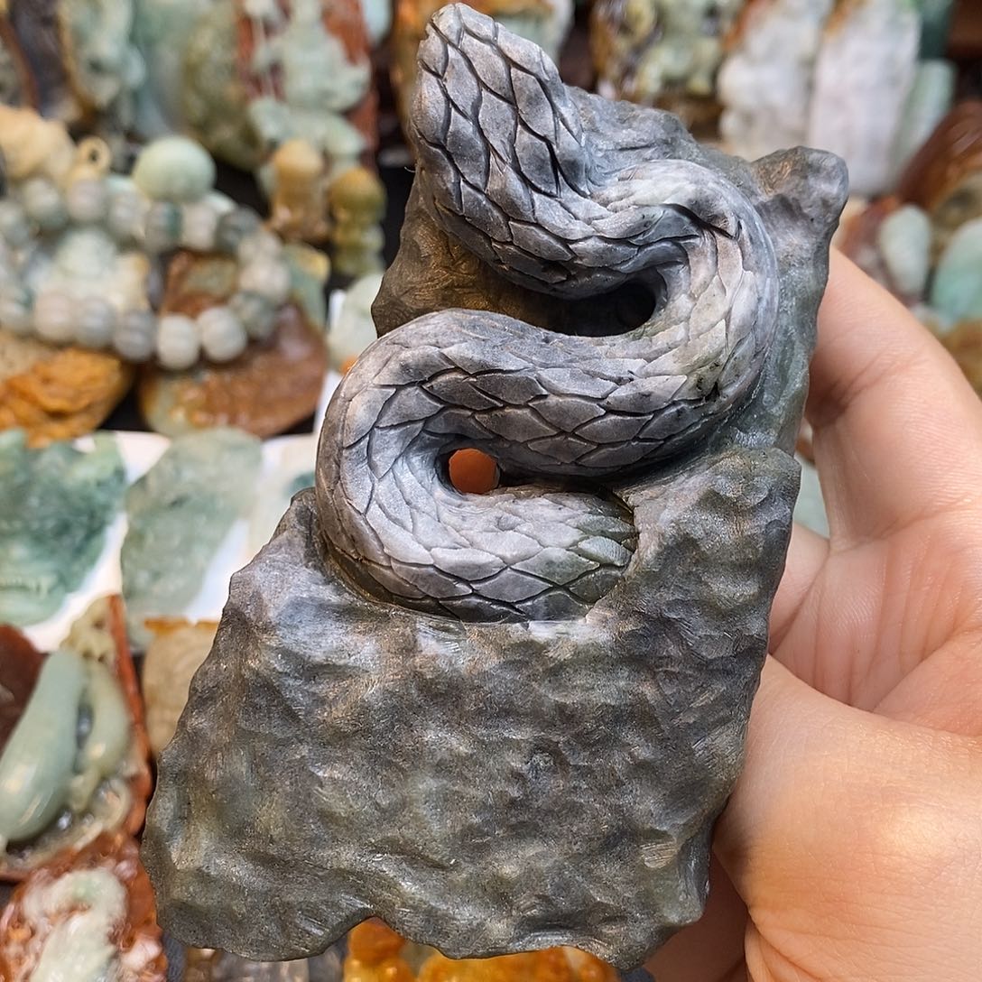 定制翡翠未镶嵌特色06