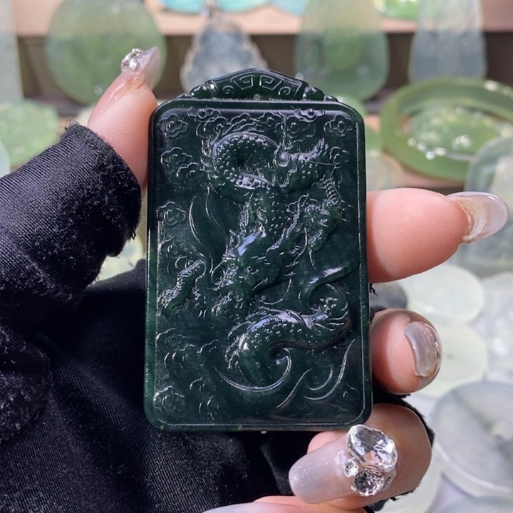 岫玉吊坠未镶嵌吊坠