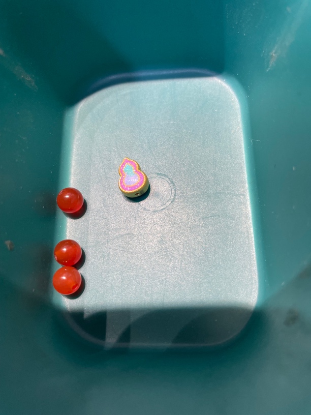                足金a1    加 玛 瑙