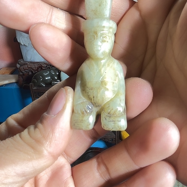 和田玉未镶嵌把件