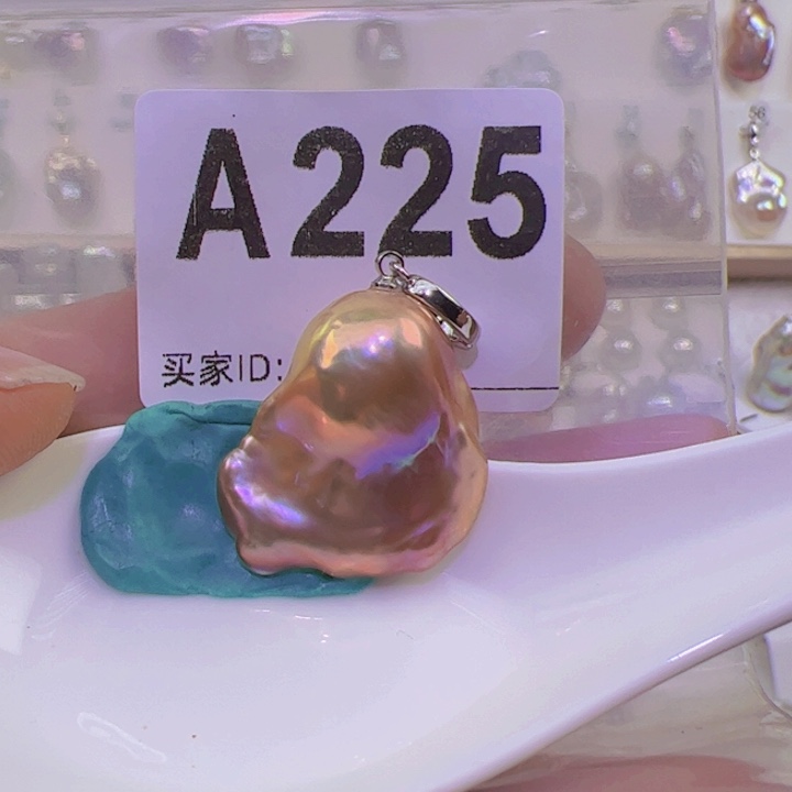 淡水珍珠颈饰合金