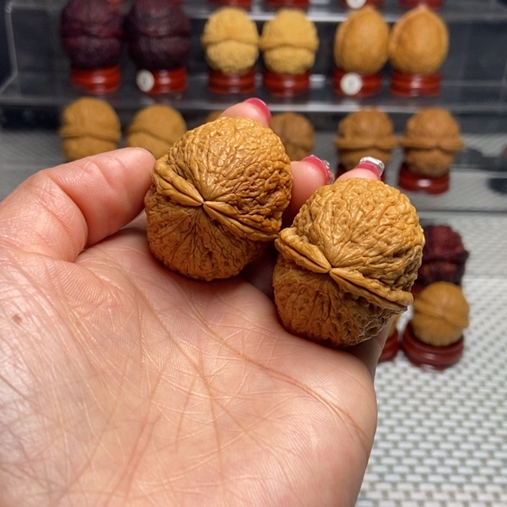 文玩核桃把件10玉净瓶