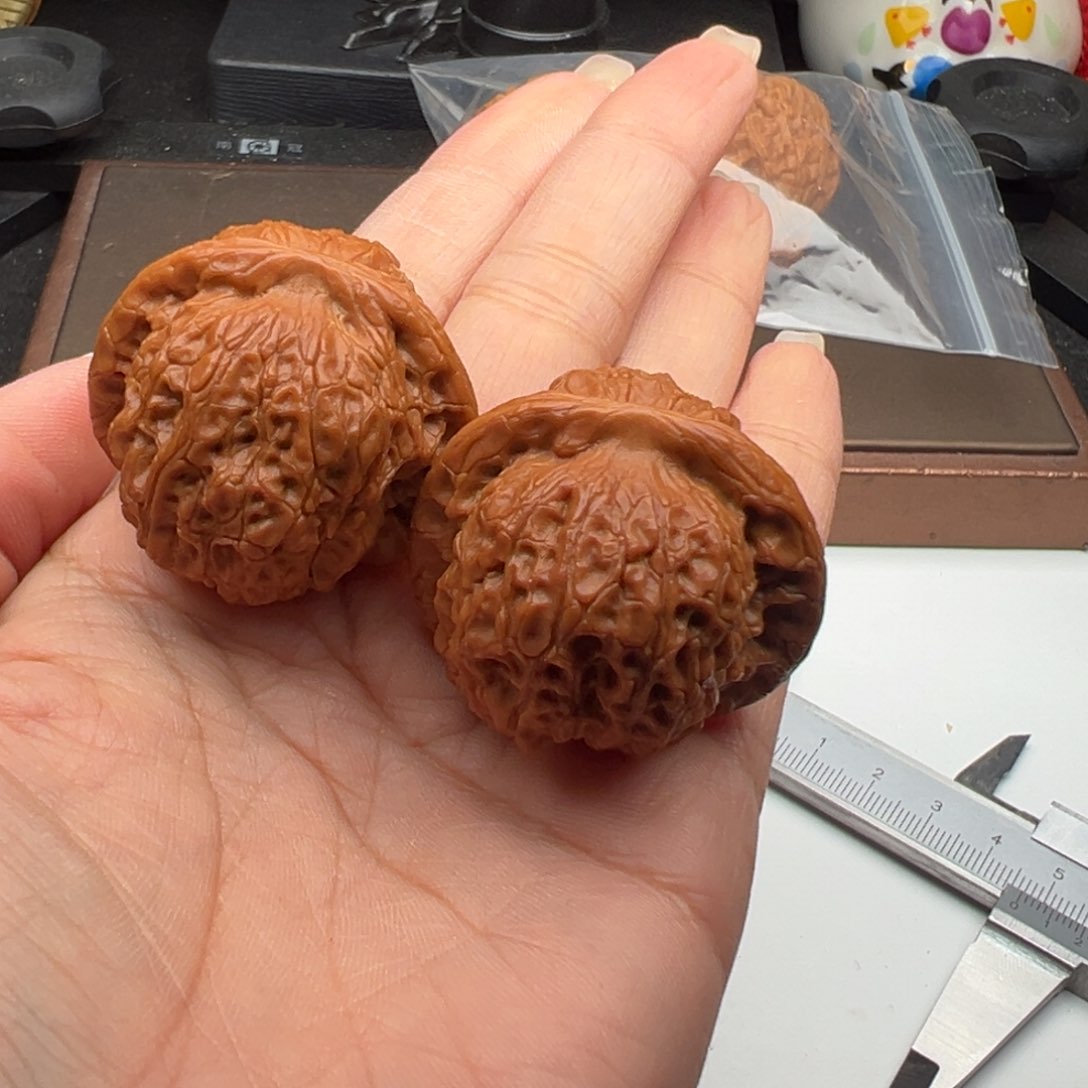 文玩核桃把件血麒麟38