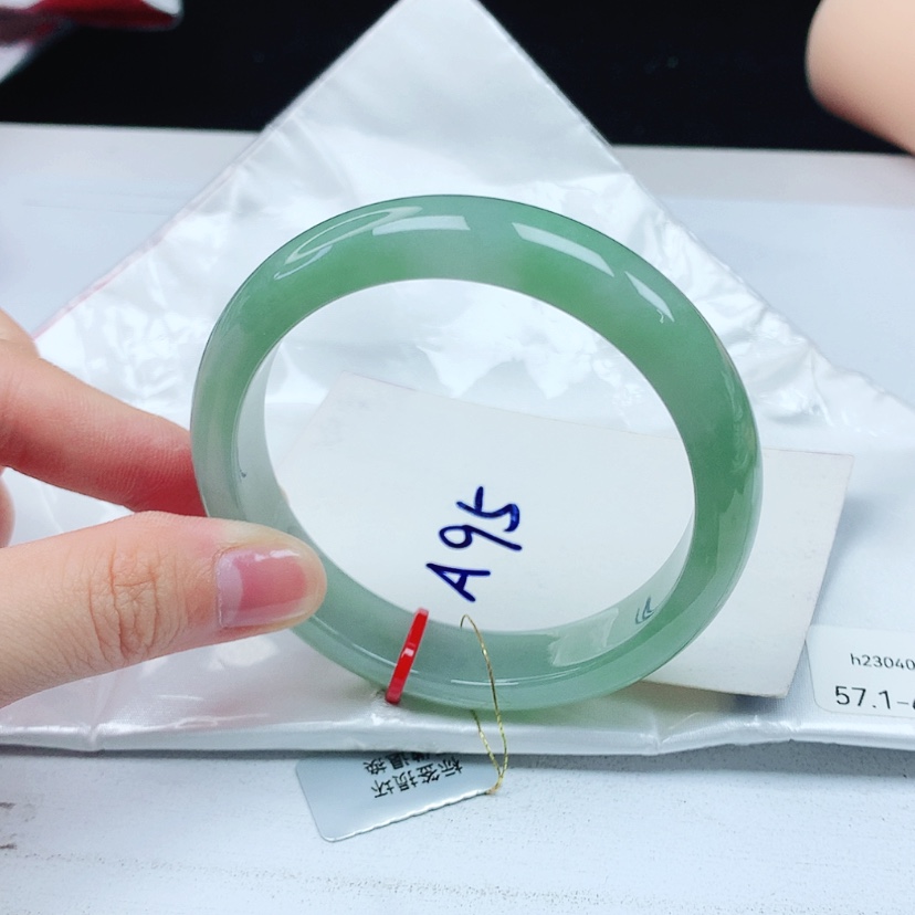 【闪购商品】翡翠手镯未镶嵌天然缅甸a货手镯57+