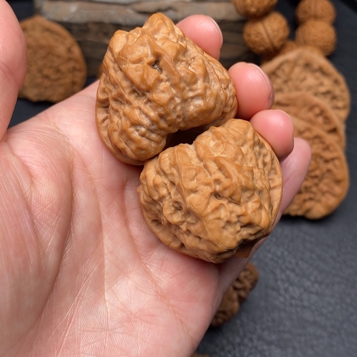 桃核把件尺寸38哇哇