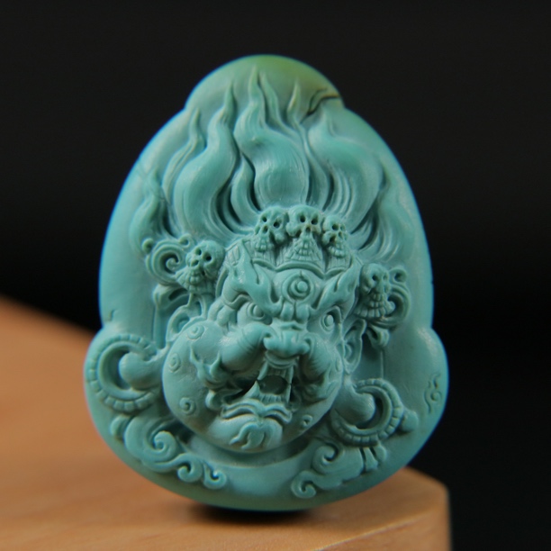 原矿绿松石大黑天 尺寸25×31.6×10.8mm，重9.81g，李飞虎大师作品