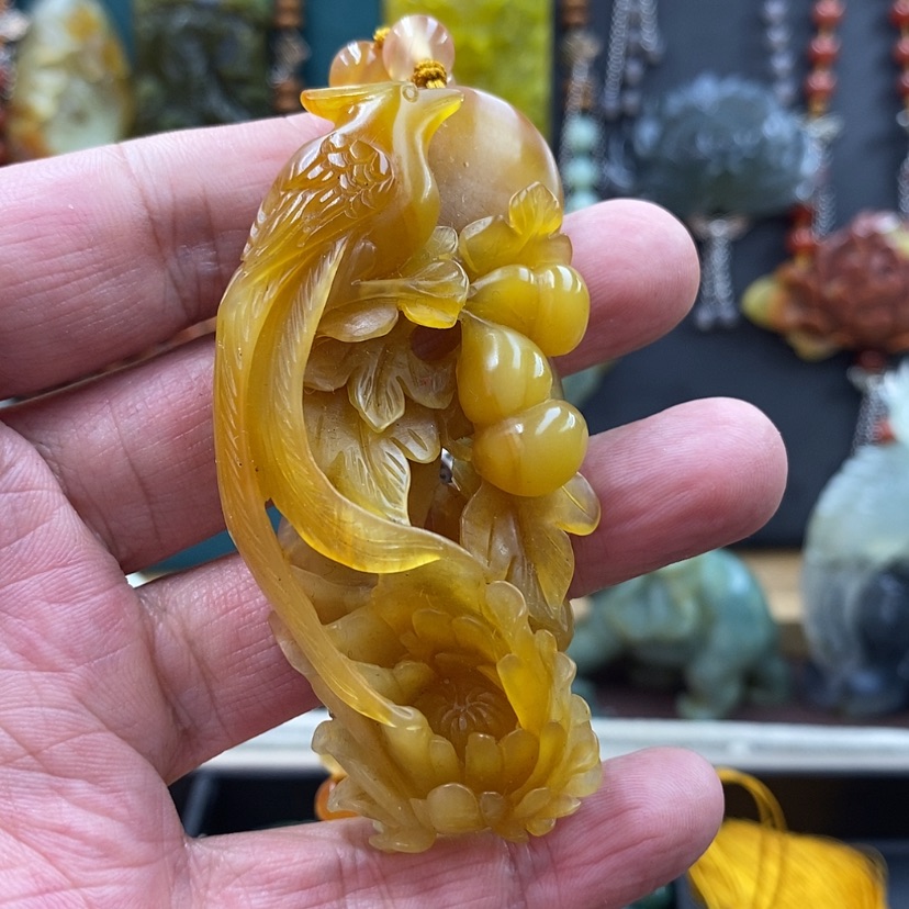 【闪购商品】未镶嵌岫玉吊坠相思雀