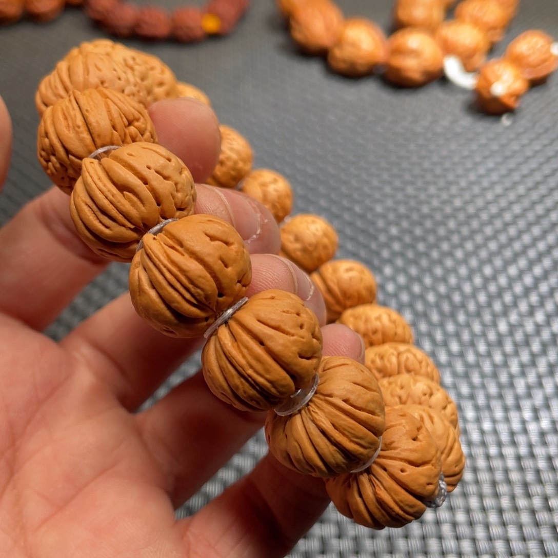 文玩核桃手串核桃