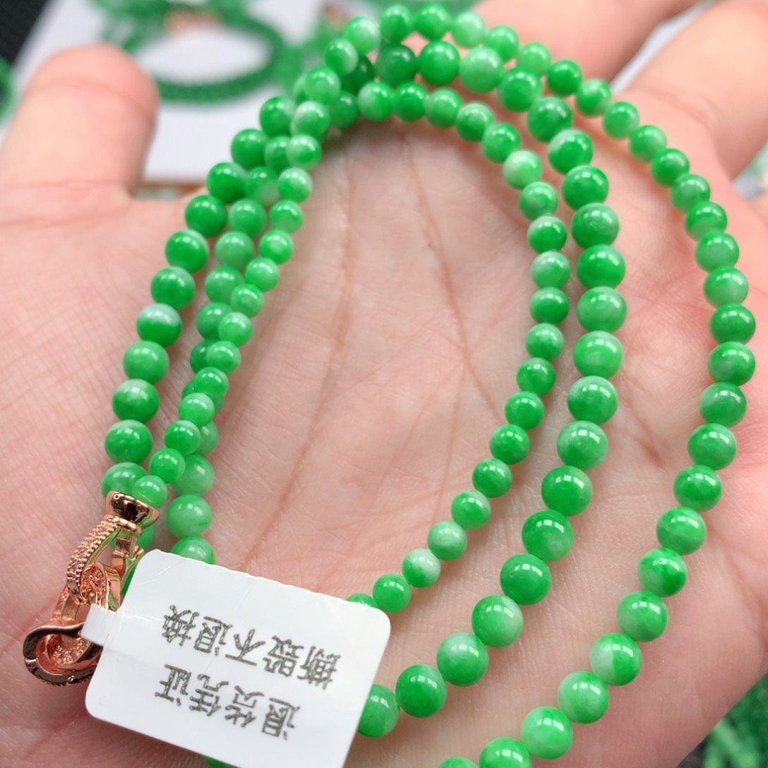 翡翠手链未镶嵌翡翠
