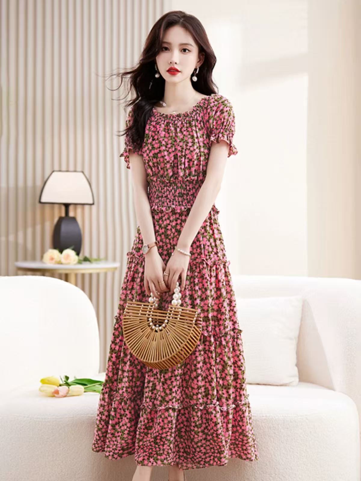 夏季碎花耐脏褶皱亚聚印花连衣裙复古印花嘻哈风美式