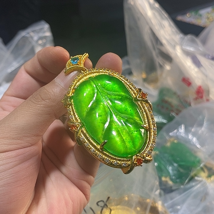 翡翠颈饰未镶嵌价格