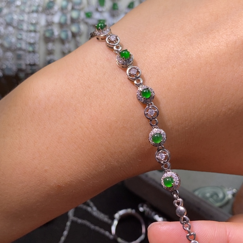 【闪购商品】颈饰未镶嵌翡翠