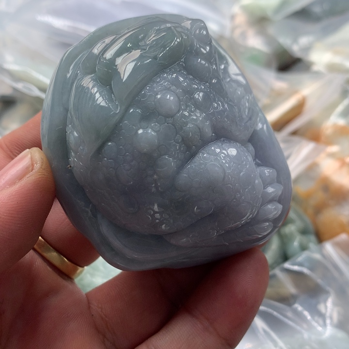 翡翠未镶嵌颈饰保真天然a货翡翠