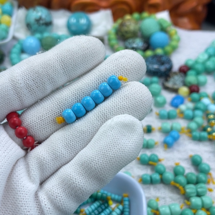 朵****南红玛瑙未镶嵌珠宝奇石绿松石