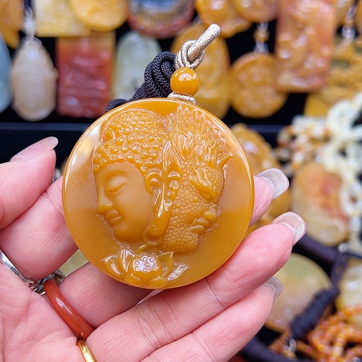 石英质玉（黄龙玉）合金颈饰