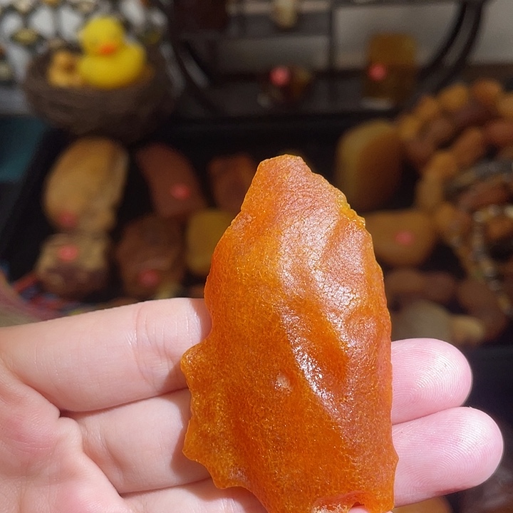 琥珀未镶嵌珠宝奇石