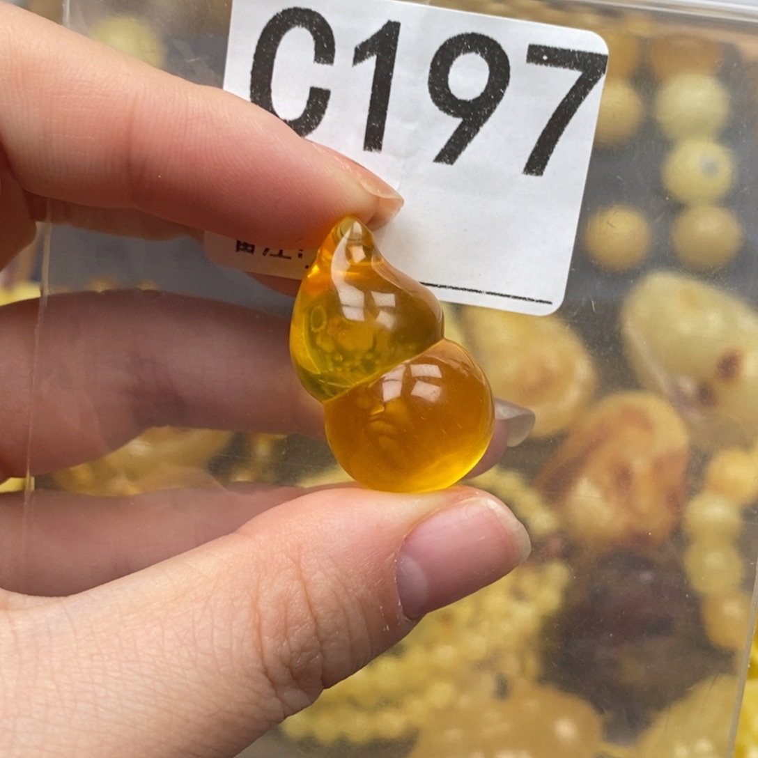 琥珀未镶嵌珠宝奇石