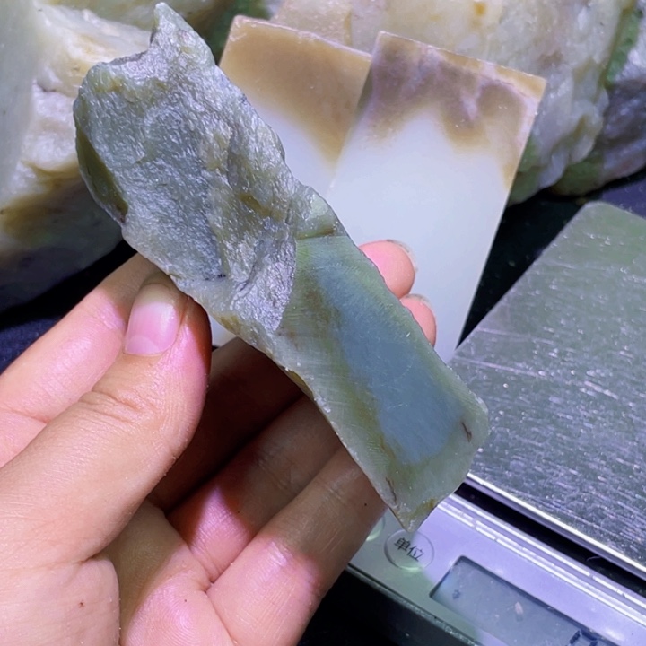 未镶嵌和田玉珠宝半成品