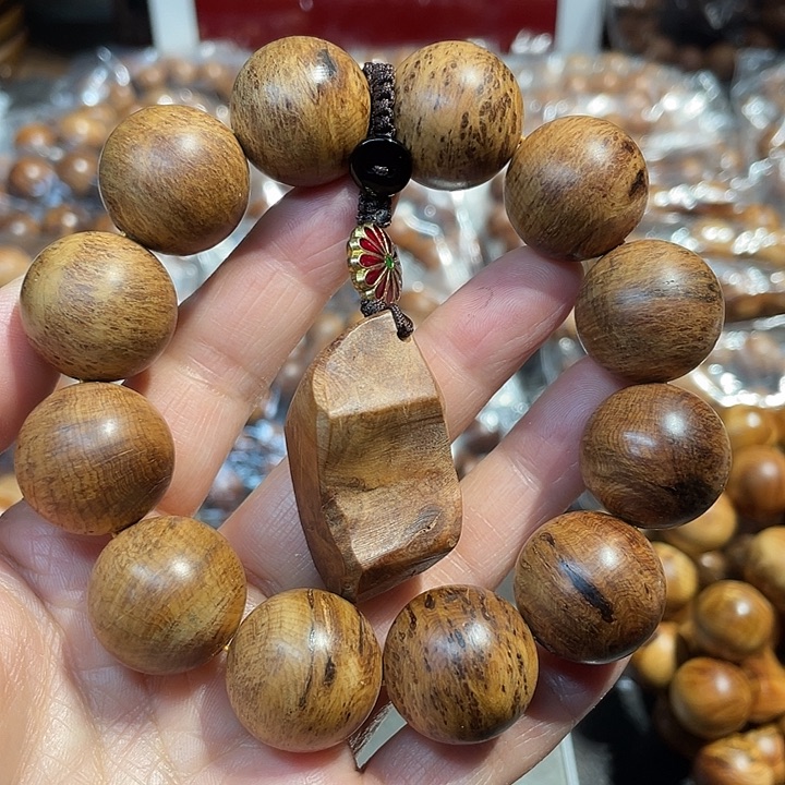 柏木（崖柏）手串/手链20黑金骨料蚂蚁腿瑕疵