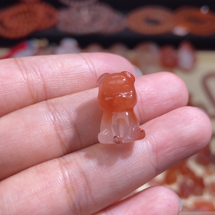 南红玛瑙小狗上下通孔未镶嵌1379