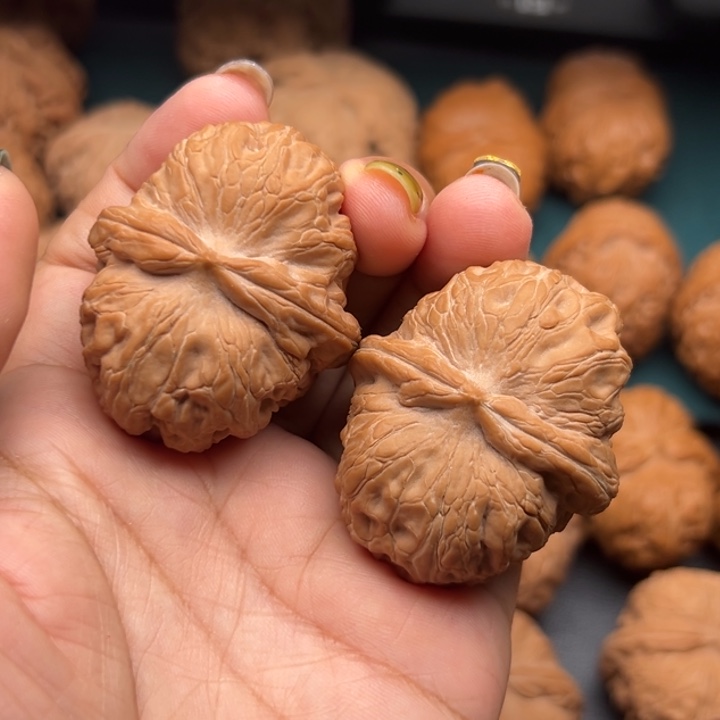 跑***文玩核桃吊坠88888888888888