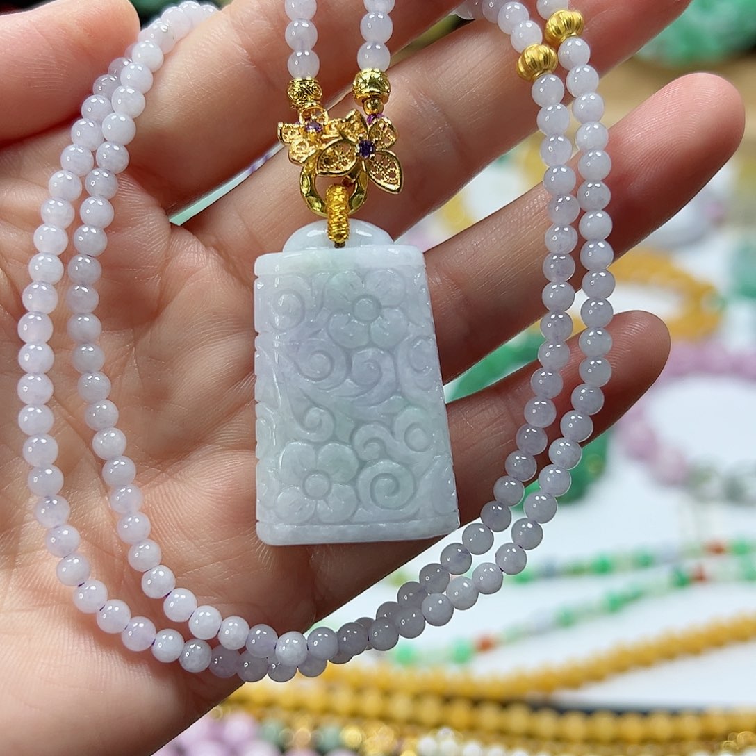 颈饰未镶嵌翡翠吊坠