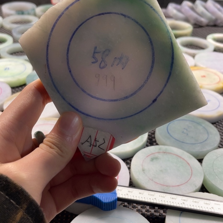 翡翠未镶嵌手镯天然缅甸翡翠手镯A货