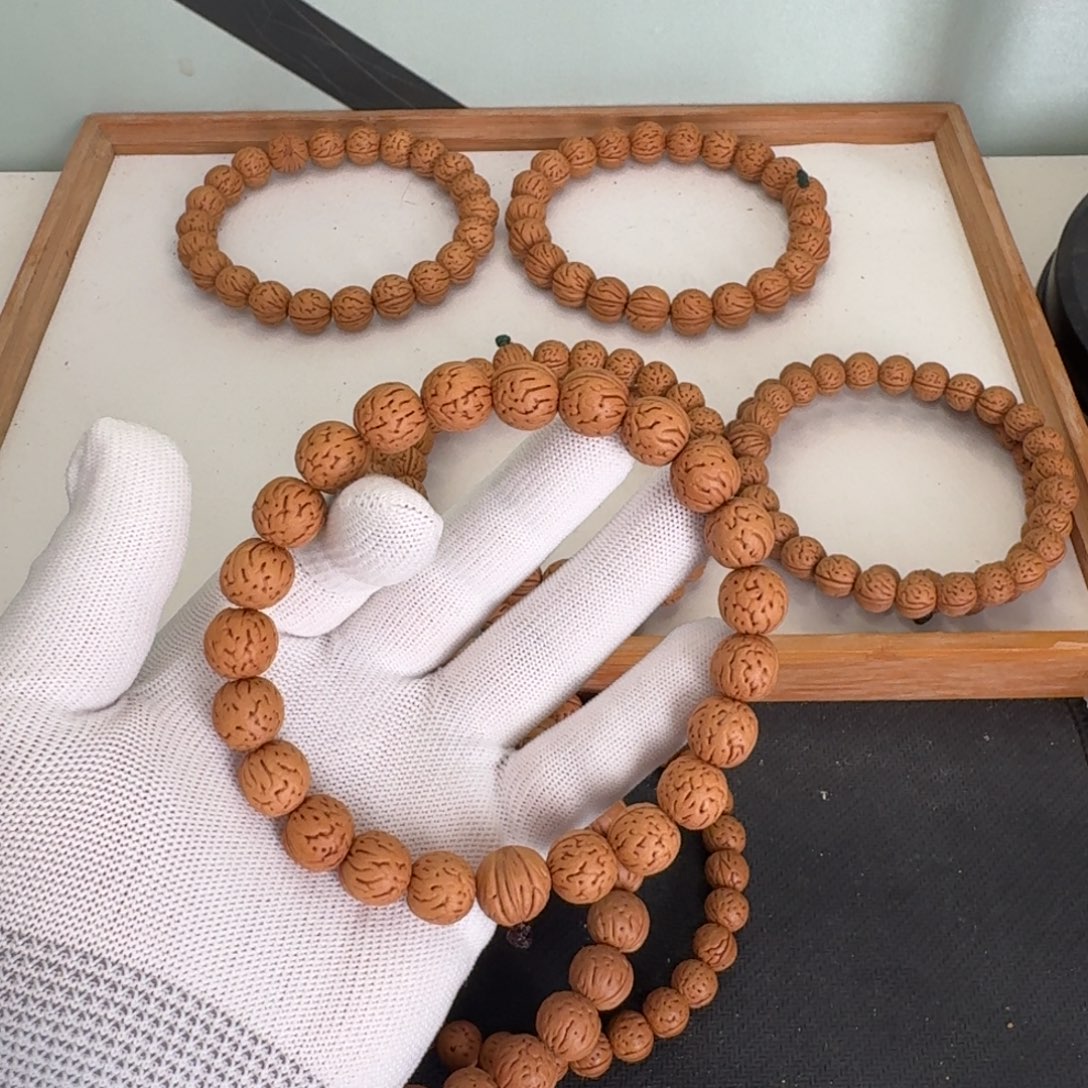 蛟***租桃核手串桃核手串00003