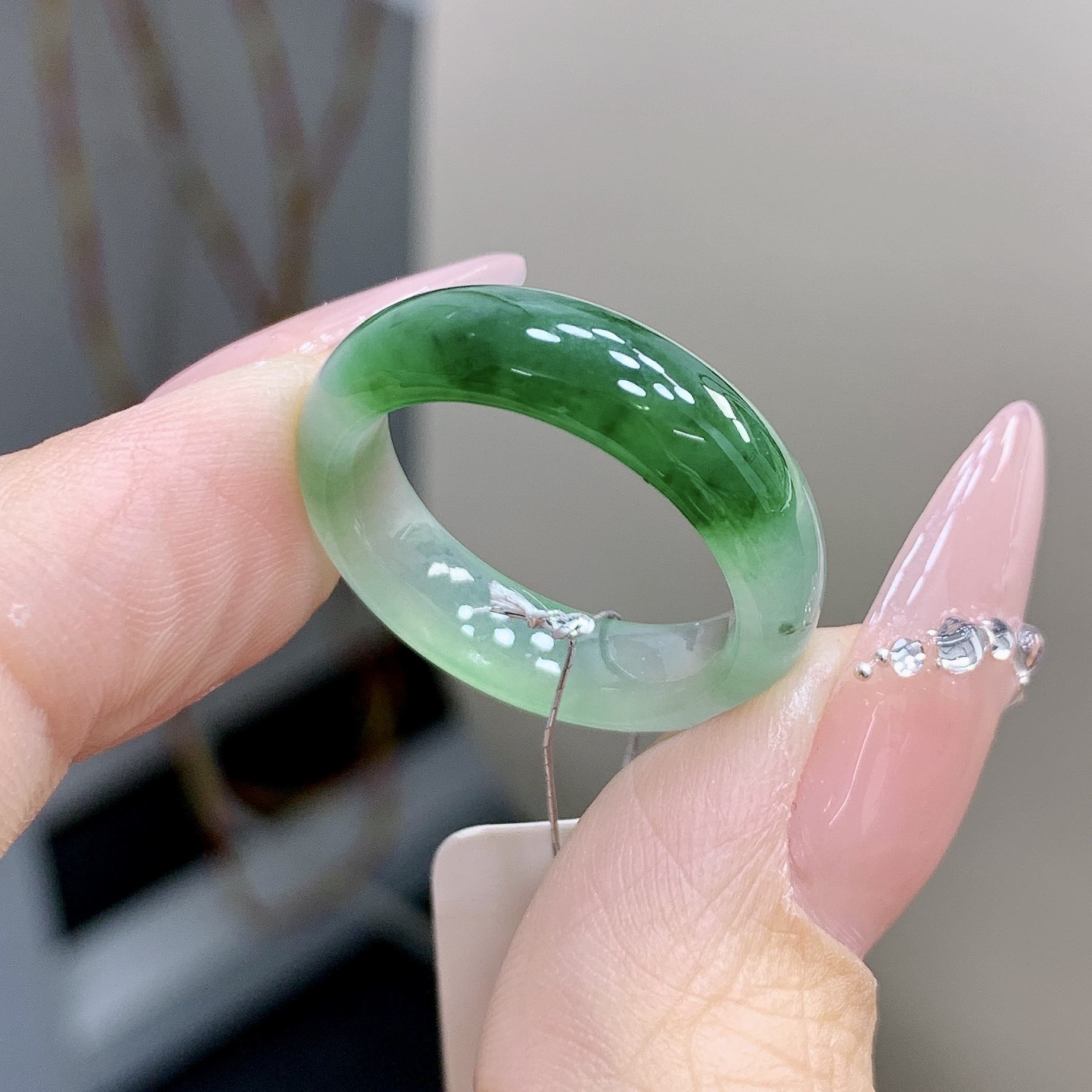 19号 半山水辣绿色冰底晴水色翡翠缅甸戒圈 内径18.7-6.5-3.6