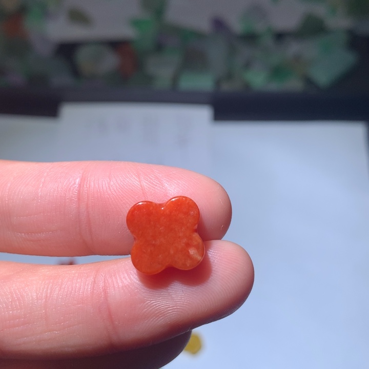 翡翠未镶嵌颈饰挂件