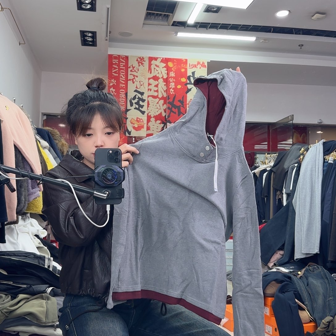 24267连帽灰色加绒打底