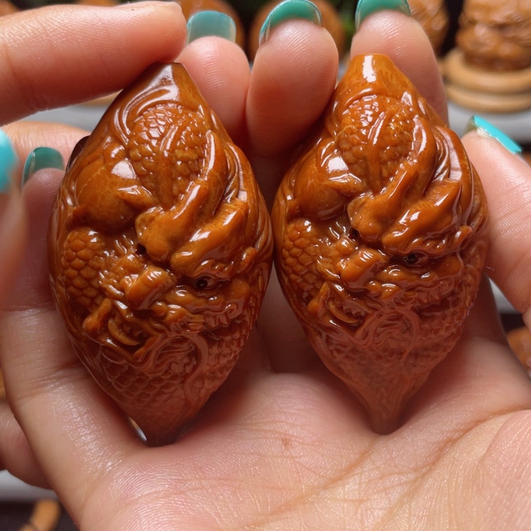 吊坠橄榄核双面龙手球3.5