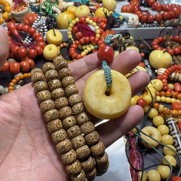 白玉菩提吊坠欧***祖菩提树等树木的生长和发育