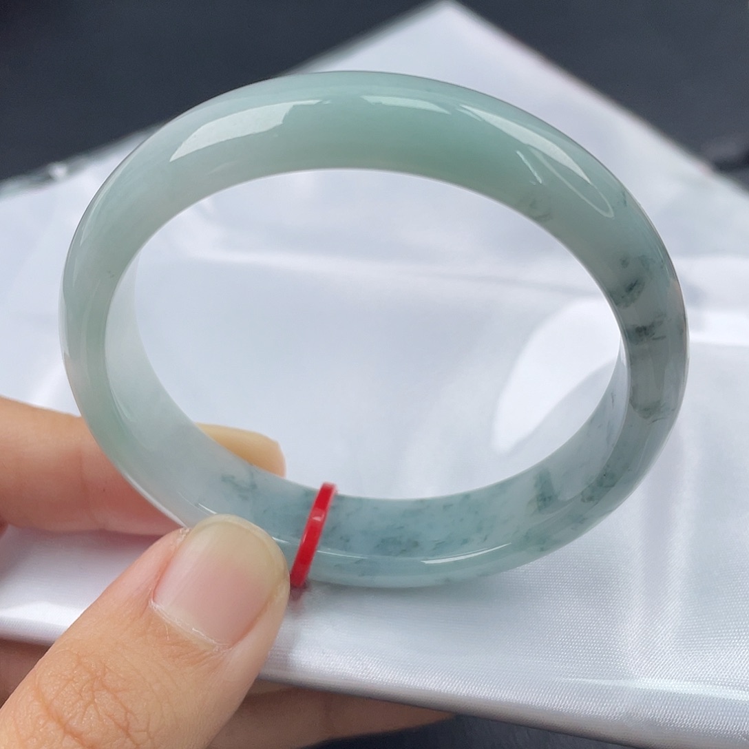 翡翠未镶嵌手镯（贵妃镯）51.6贵妃