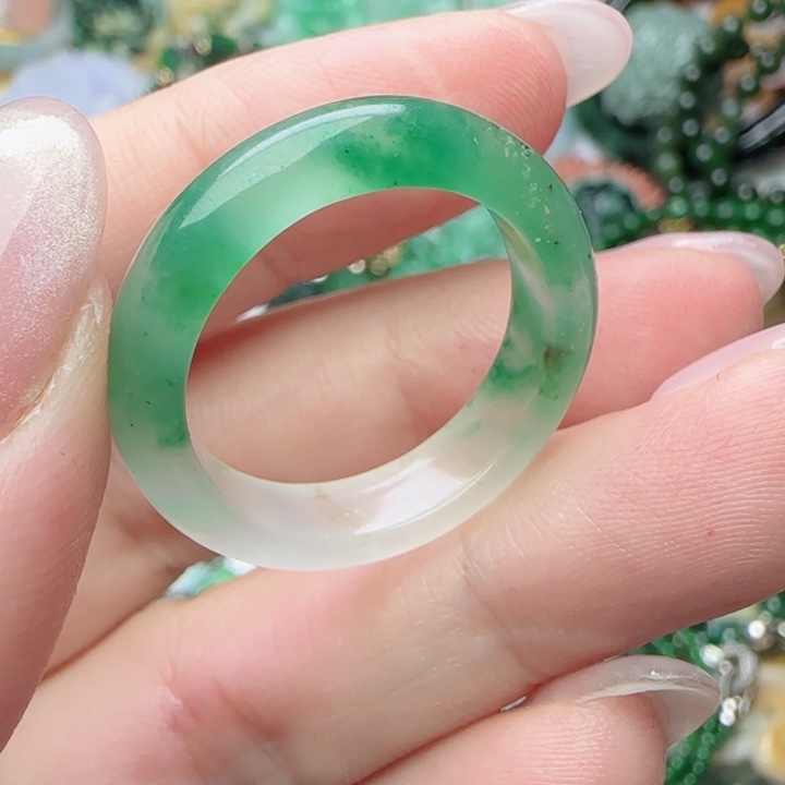 石英质玉未镶嵌颈饰天然A货41